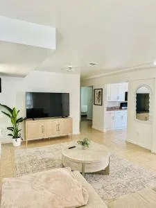 Cozy Evergreen Apartment by Newark Airport - Crane Square