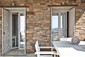 White Tinos Luxury Suites Tinos Greece