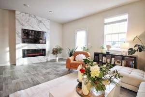 RiverWinds - Modern Charm Near Shenandoah National Park