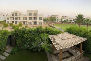 Elegant 3-Floor Villa with Private Garden in Westown, SODIC Beverly Hills, Sheikh Zayed