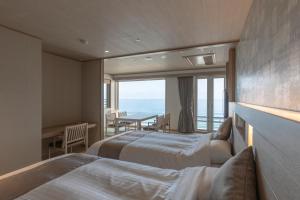 Kamogawa Grand Hotel