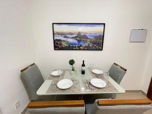 Beautiful Copacabana Beach House na Quadra da Praia