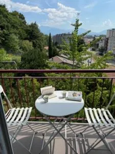 Appartement calme avec vue à 20 minutes de la gare - Fontanil-Cornillon