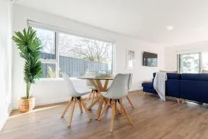 Beachside Bliss in Bridport - Derby