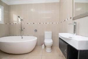 15 Glitter Bay Umhlanga Rocks Beachfront