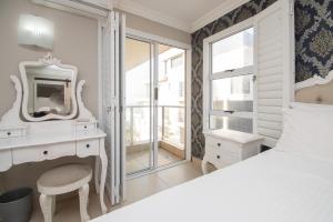 15 Glitter Bay Umhlanga Rocks Beachfront