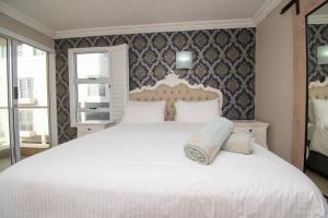 15 Glitter Bay Umhlanga Rocks Beachfront