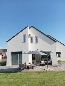 Apartment Vadrózsa, Privatgarten mit Seeblick - Vászoly