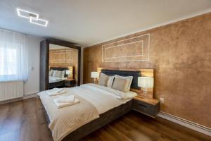 Central House by Amelie