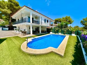 Chalet con piscina privada en Alcocebre