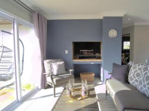 82 Steps to the Beach