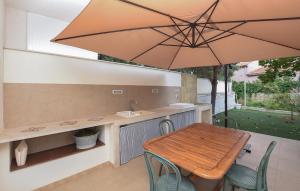 Awesome Home In Marina Di Modica