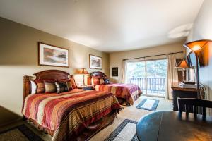 Prospector Accommodations bySeasons Resort Lodging