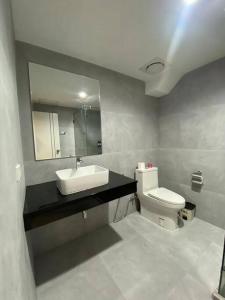 House 2rooms 3beds,MRT Rama9