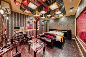 HOTEL ABnormal (Adult Only)