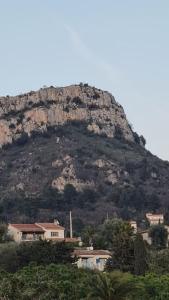 3 piéces raffiné au calme dans un cadre verdoyant