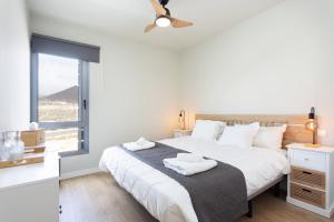 Home2Book Impressive Apt Abades, Pool & Terrace