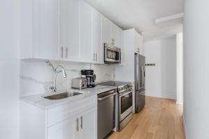 Blueground Midtown gym elev nr Grand Central NYC-1479