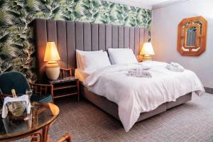 Superior Double or Twin Room room in Eventhotel Pyramide