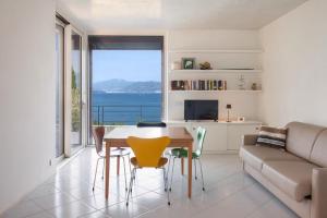 Casa Willhelm-Piscina e vista lago