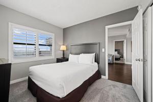 6165 Carrier Drive 1001