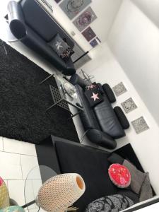 Bel Art Etage mit großem Parkplatz