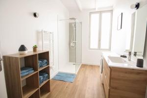 Appartements NEW ! La Casa 2 - renove- Wifi - Vue degagee : photos des chambres