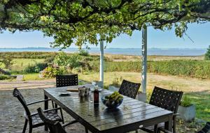 Nice Home In Bogø By With Wifi