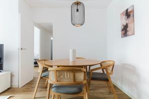 Blueground Les Corts balcony ac wd BCN-157