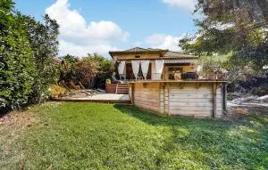 Cozy Home In Lamotte Du Rhone - Saint-Julien-de-Peyrolas