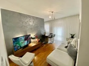 Giuggiola Apartment - 斯皮内亚