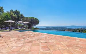 Lovely Home In Sainte-Maxime With Wifi