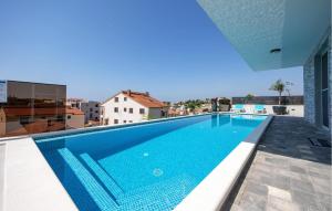 Lovely Apartment In Podstrana With Wifi