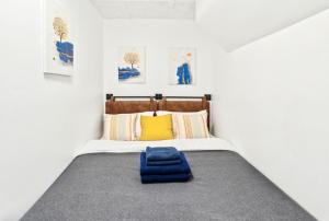 Stylish 2BR Apartment-walk to China Town