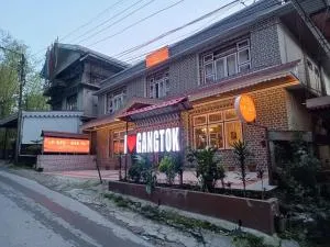 Kun Dau Residency - Padamchen