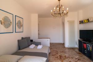 Lovely Sea View Apt with Terrace and Balcony