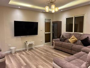 New Cairo Luxurious Apartment with Wide Garden View