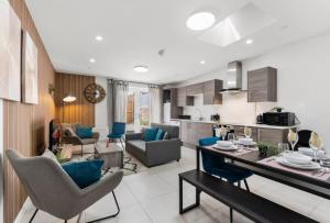 Prestige Stays Cardiff Spacious 3-Bedroom Apartment with Private Garden near Cardiff University & Heath Hospital