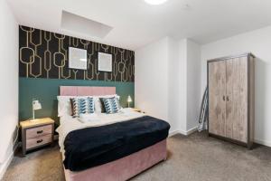 Prestige Stays Cardiff Spacious 3-Bedroom Apartment with Private Garden near Cardiff University & Heath Hospital