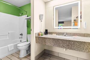 Queen Room with Two Queen Beds - Non-Smoking room in Econo Lodge Russellville