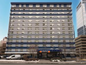 Coast Calgary Downtown Hotel & Suites by APA