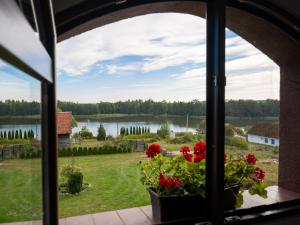 Zacisze Rostken, Wypoczynek na Mazurach, Dom Całoroczny z Prywatną Plażą