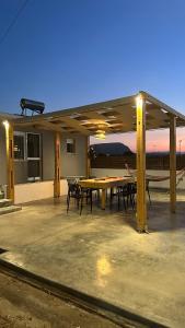 Anissa House