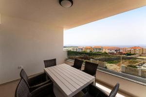 Sea View Apartments Ryta