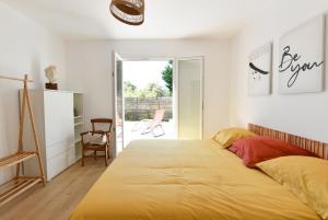 Maisons de vacances St Gildas de Rhuys - Maison 10 personnes avec 5 chambres, 900 m plage et 500 m centre bourg : photos des chambres