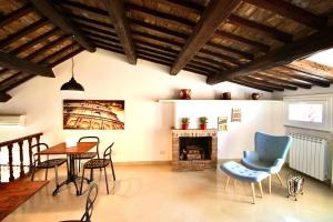 Double Room with Shared Bathroom room in B&B Calisto 6