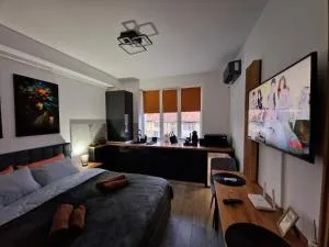 Modern Studio 2 - Tutu