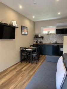 Mia Apartman