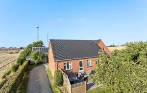 6 Bedroom Beautiful Home In Ærøskøbing - Ærøskøbing