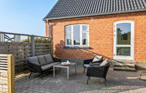 6 Bedroom Beautiful Home In Ærøskøbing